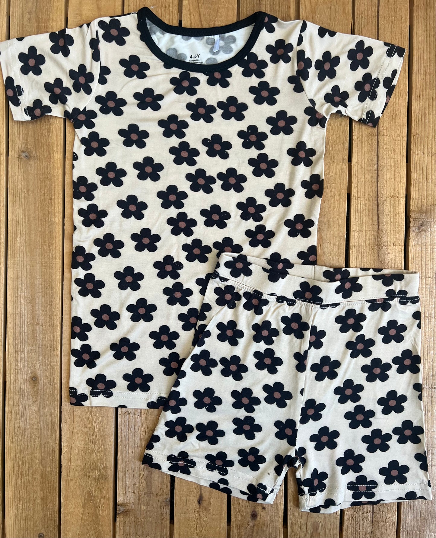 Neutral Daisy Print Bamboo Set