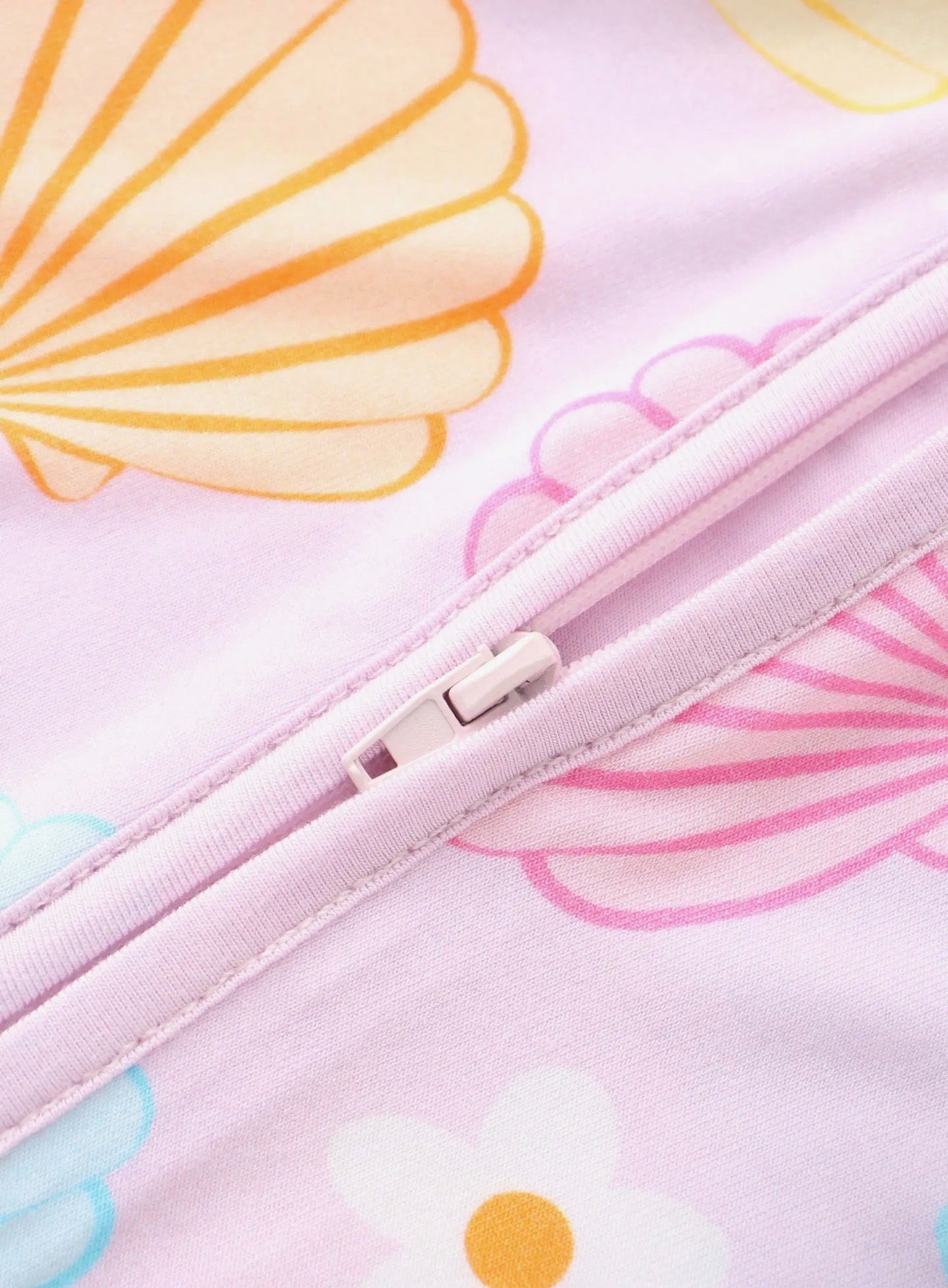Seashell Daisy Bamboo Sleeper