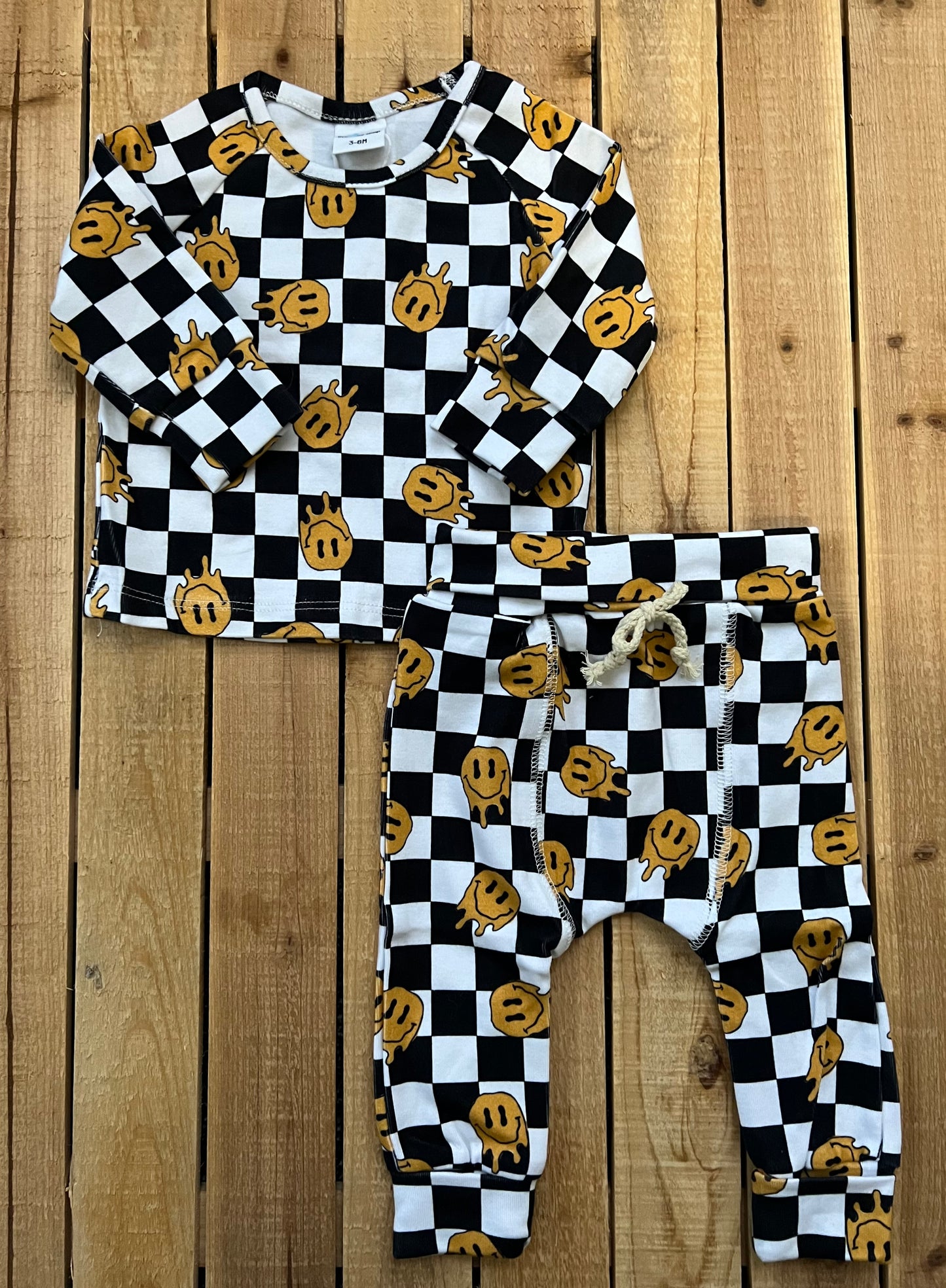Retro Checkered Smiley Lounge Set