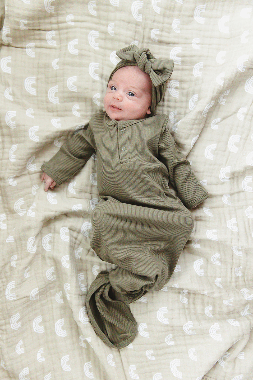 Mebie Baby Winter Green Organic Cotton Ribbed Knot Gown