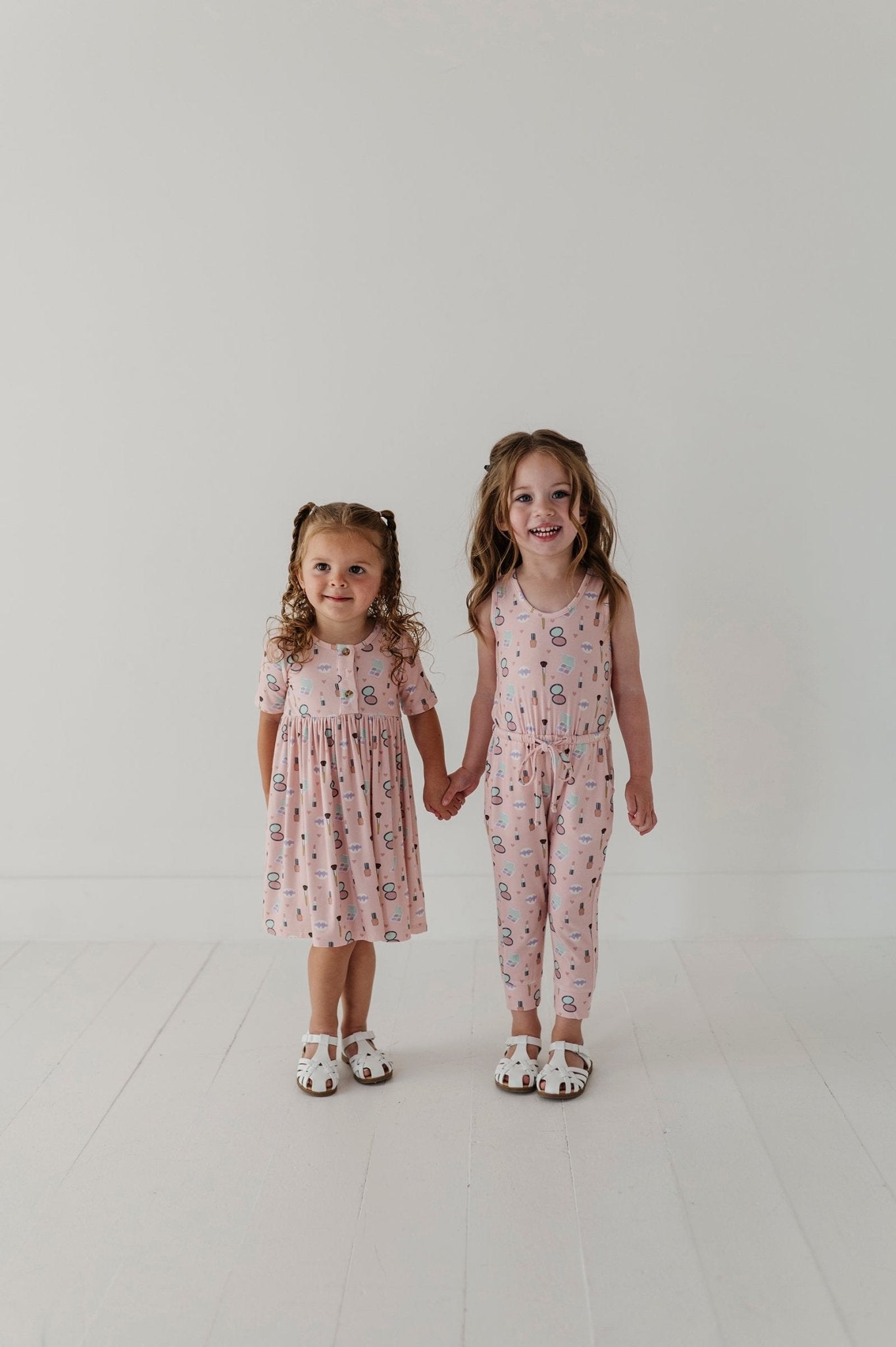 Girls Short Sleeve Henley Dress in Makeup