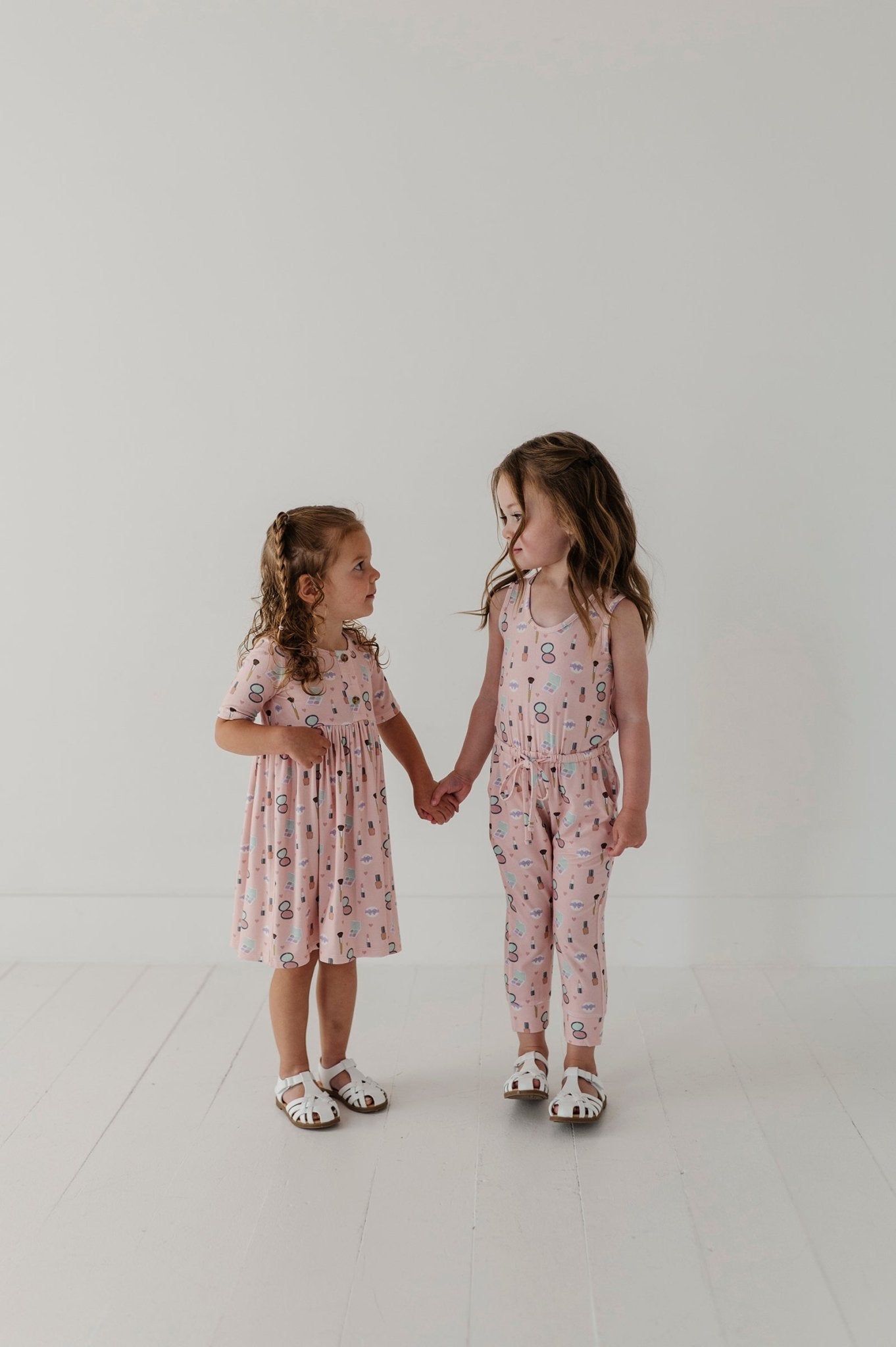 Girls Short Sleeve Henley Dress in Makeup