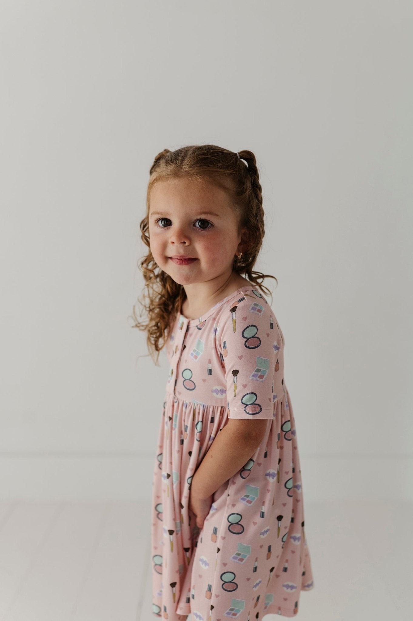 Girls Short Sleeve Henley Dress in Makeup
