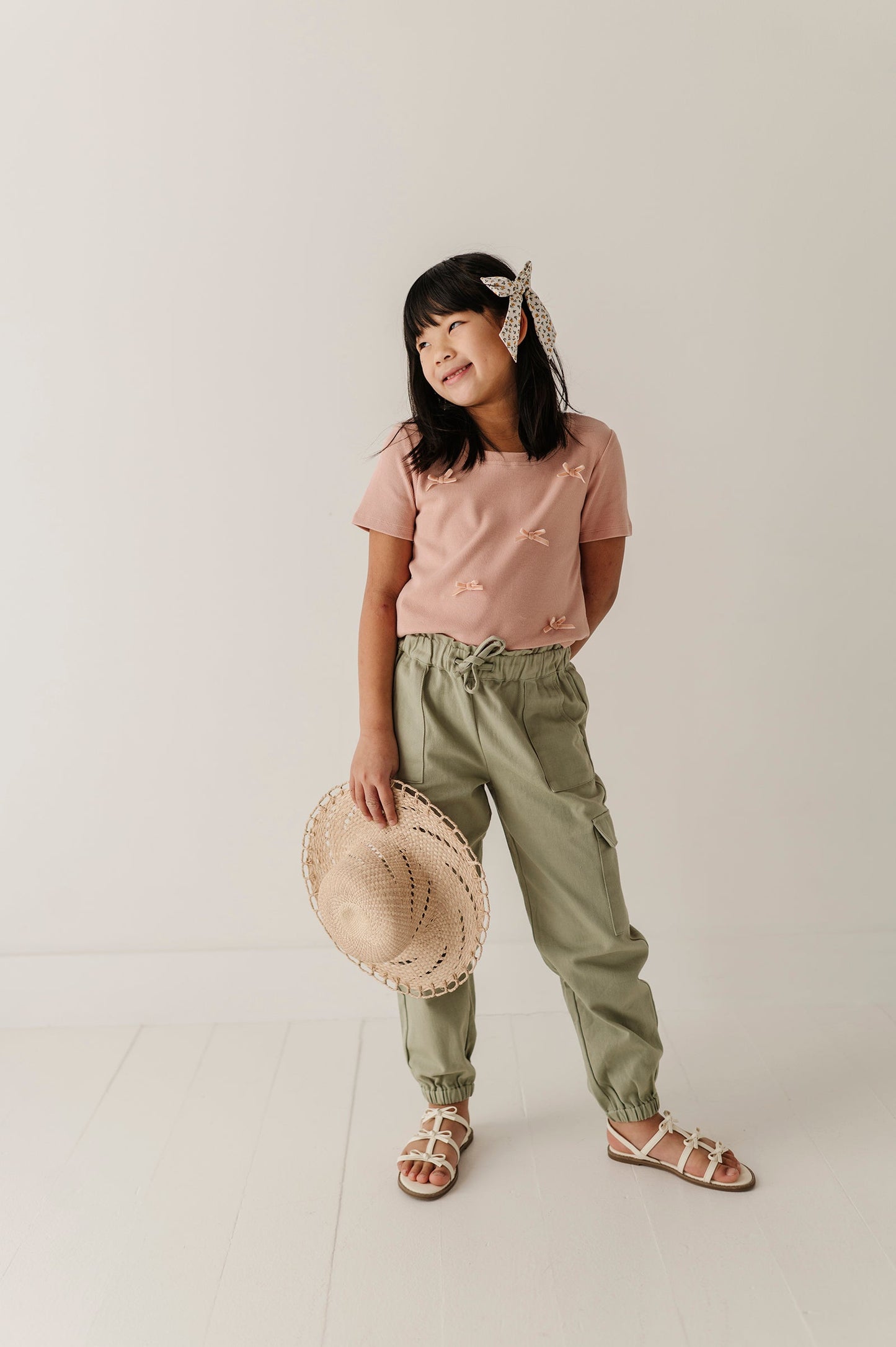 Girls Cargo Utility Pant in Evergreen