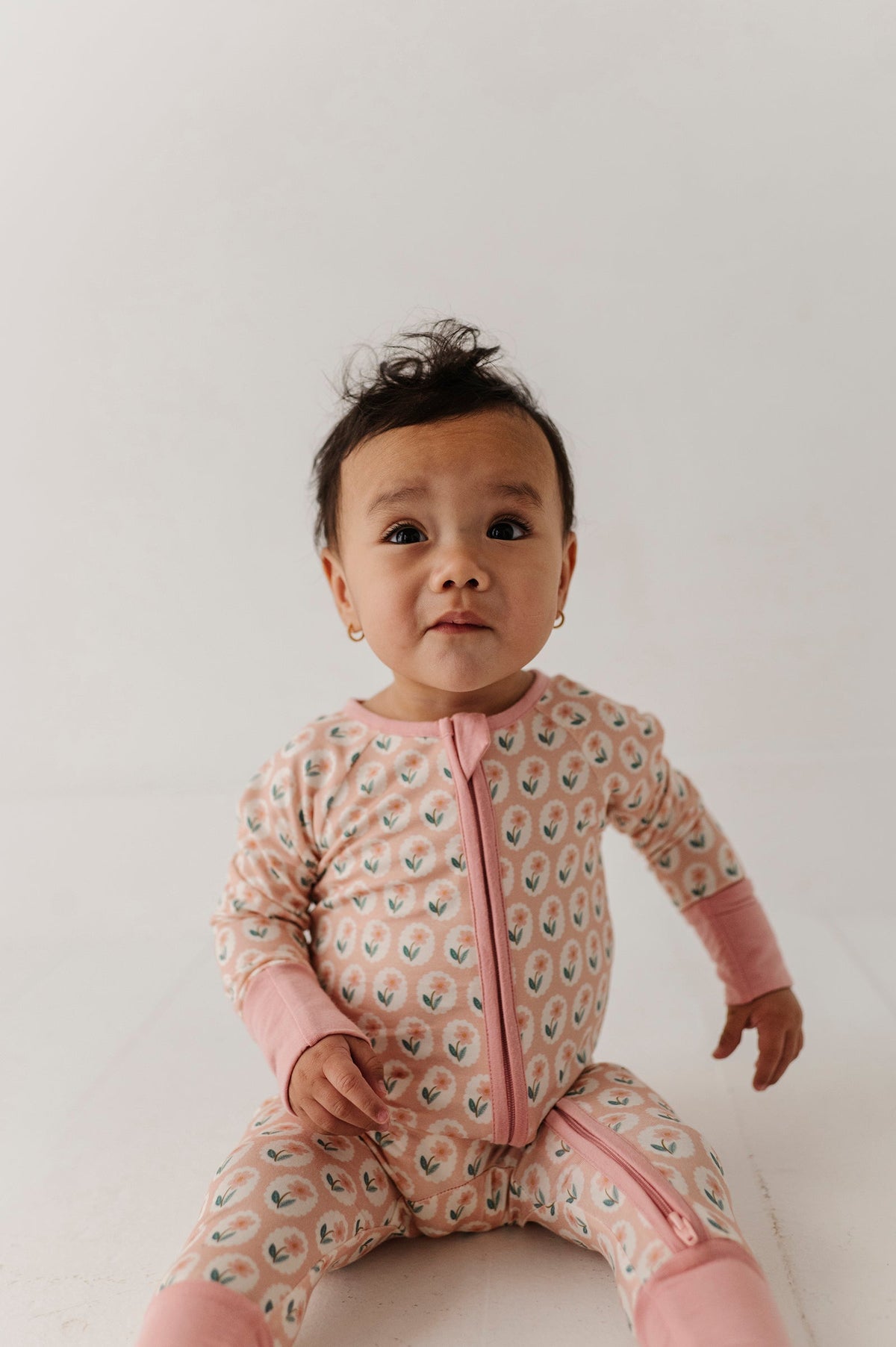 Baby Girl Sleeve Zip Romper in Framed Flower