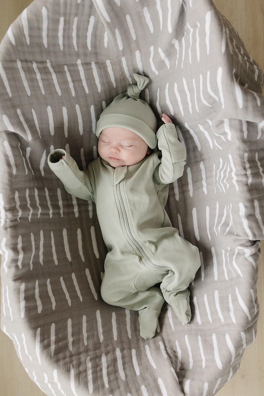 Mebie Baby Sage Organic Cotton Ribbed Zipper