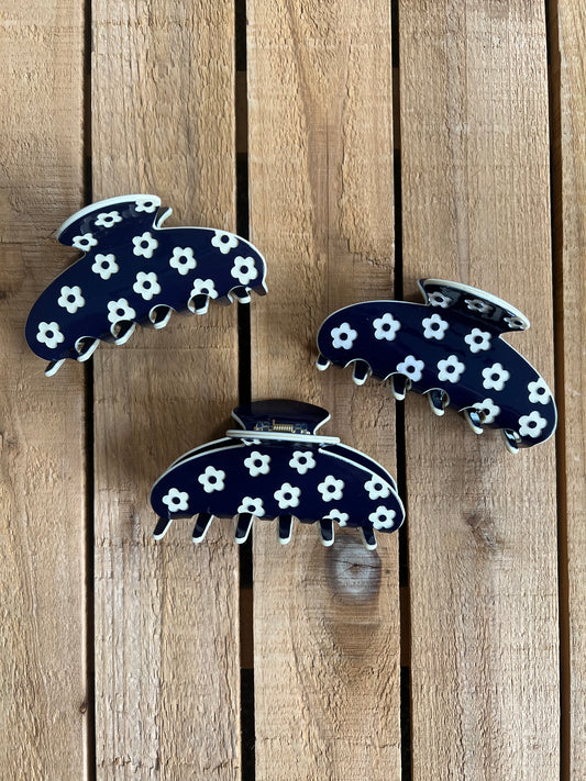 Daisy Print Hair Claw