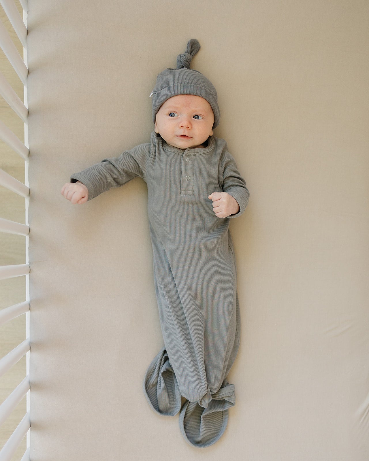 Mebie Baby Grey Organic Cotton Ribbed Knot Gown