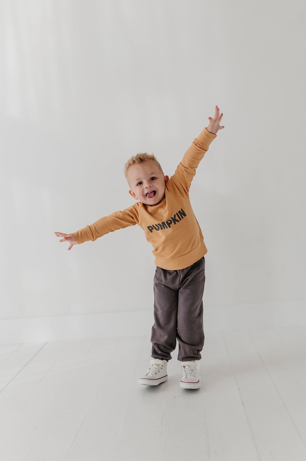 Boys Baggy Sweatpants in Tornado Gray