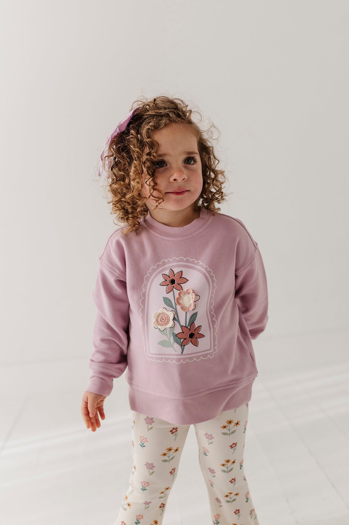 Girls Boxy Sweatshirt in Crochet Flower