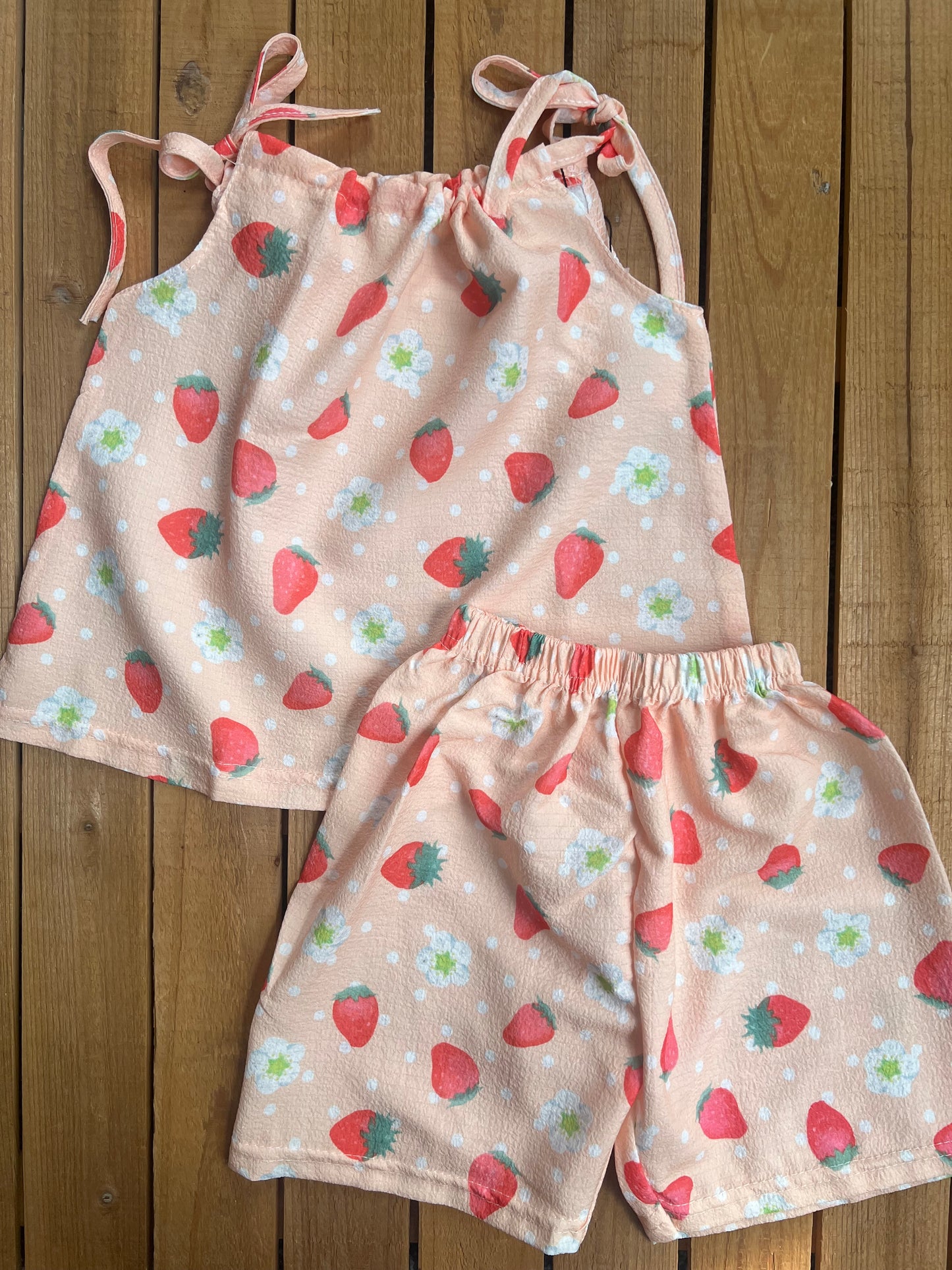 Strawberry Daisy Set