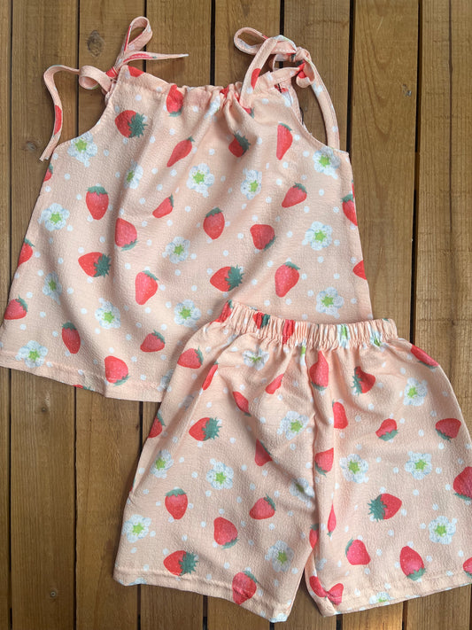 Strawberry Daisy Set