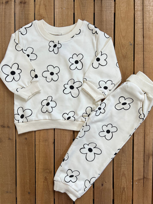 Neutral Flower Print Set