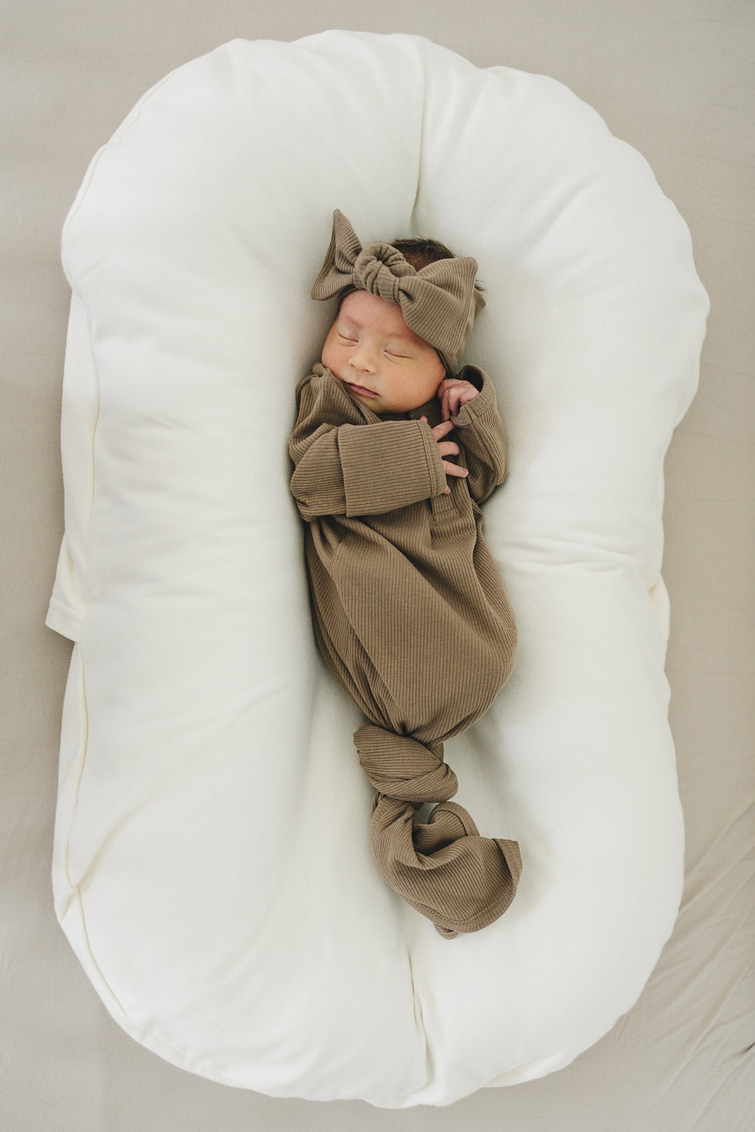 Mebie Baby Cocoa Organic Cotton Ribbed Knot Gown