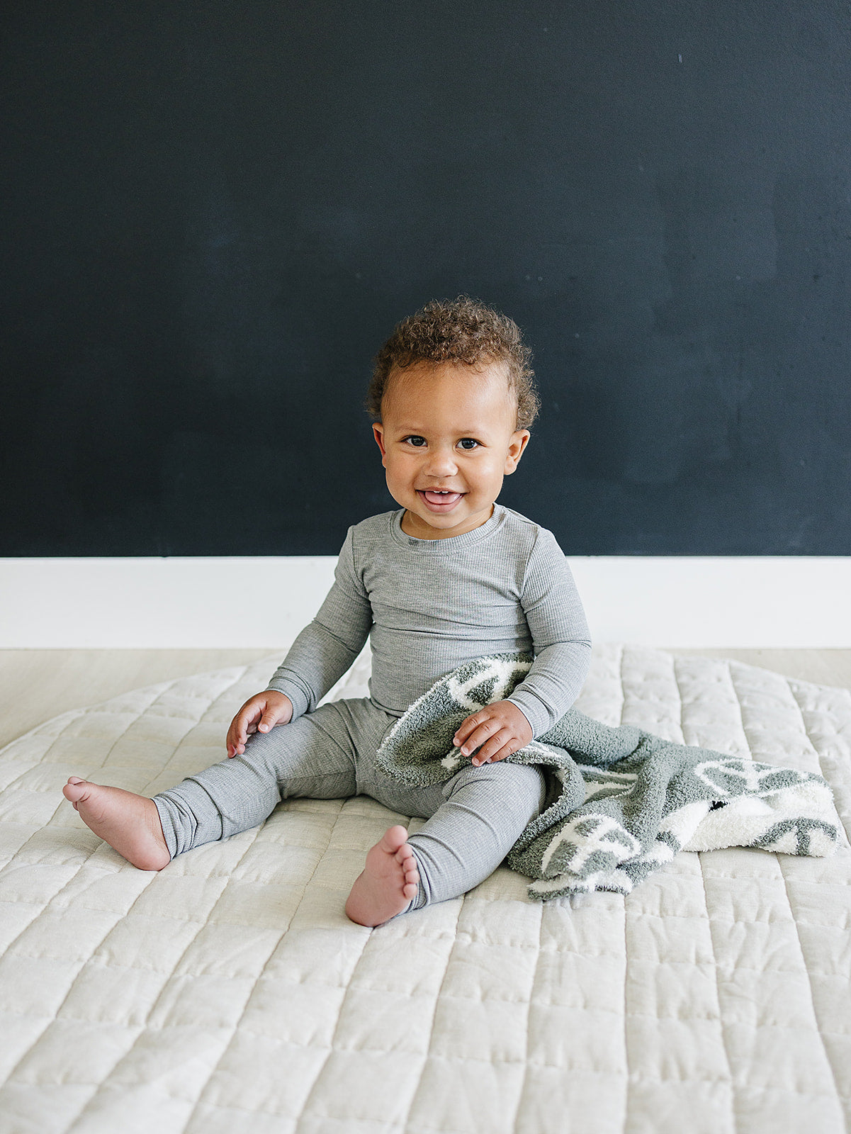 Mebie Baby Navy Checkered Plush Blanket