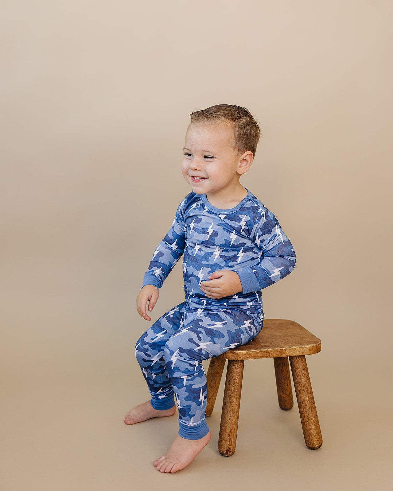 Bamboo Two Piece Set | Blue Camo Bolts