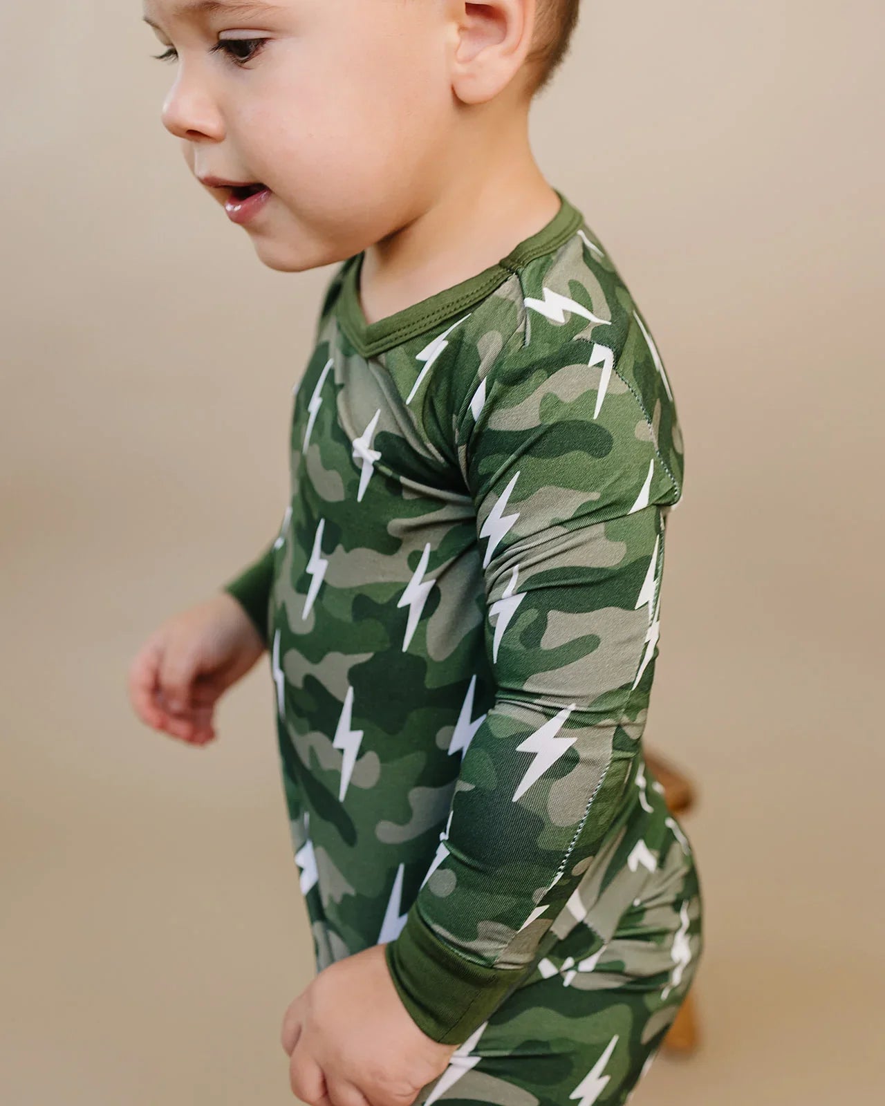 Bamboo Two Piece Set | Green Camo Bolts