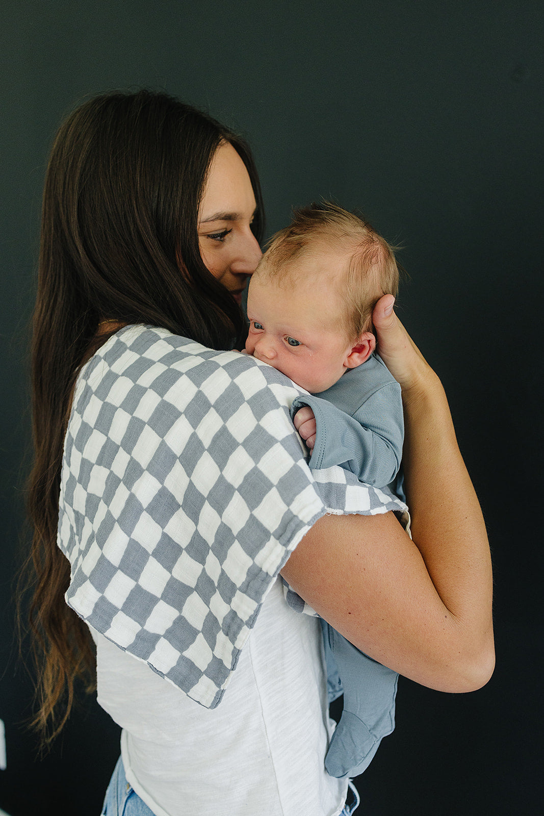 Mebie Baby Dusty Blue Wavy Checkered Muslin Burp Cloth