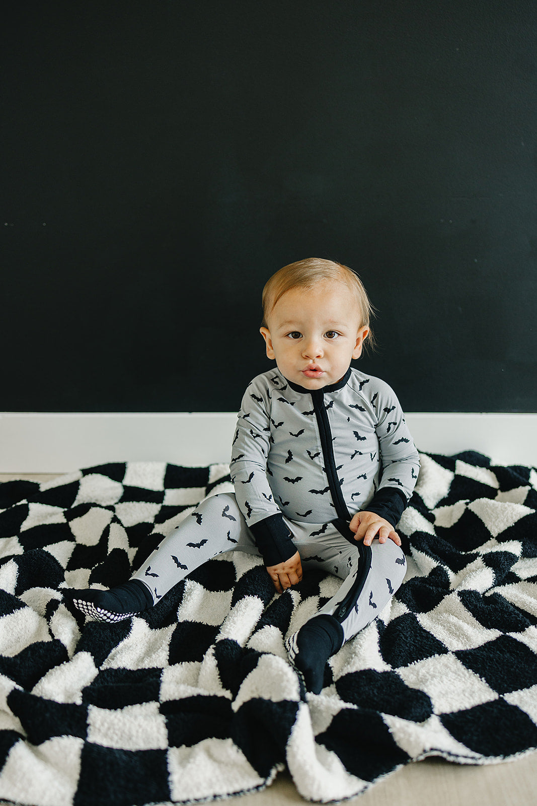 Mebie Baby Black + White Checkered Plush Blanket