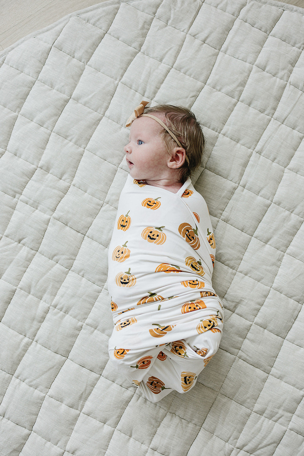 Mebie Baby  Pumpkins Bamboo Stretch Swaddle