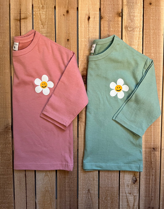 Smiley Daisy Tee