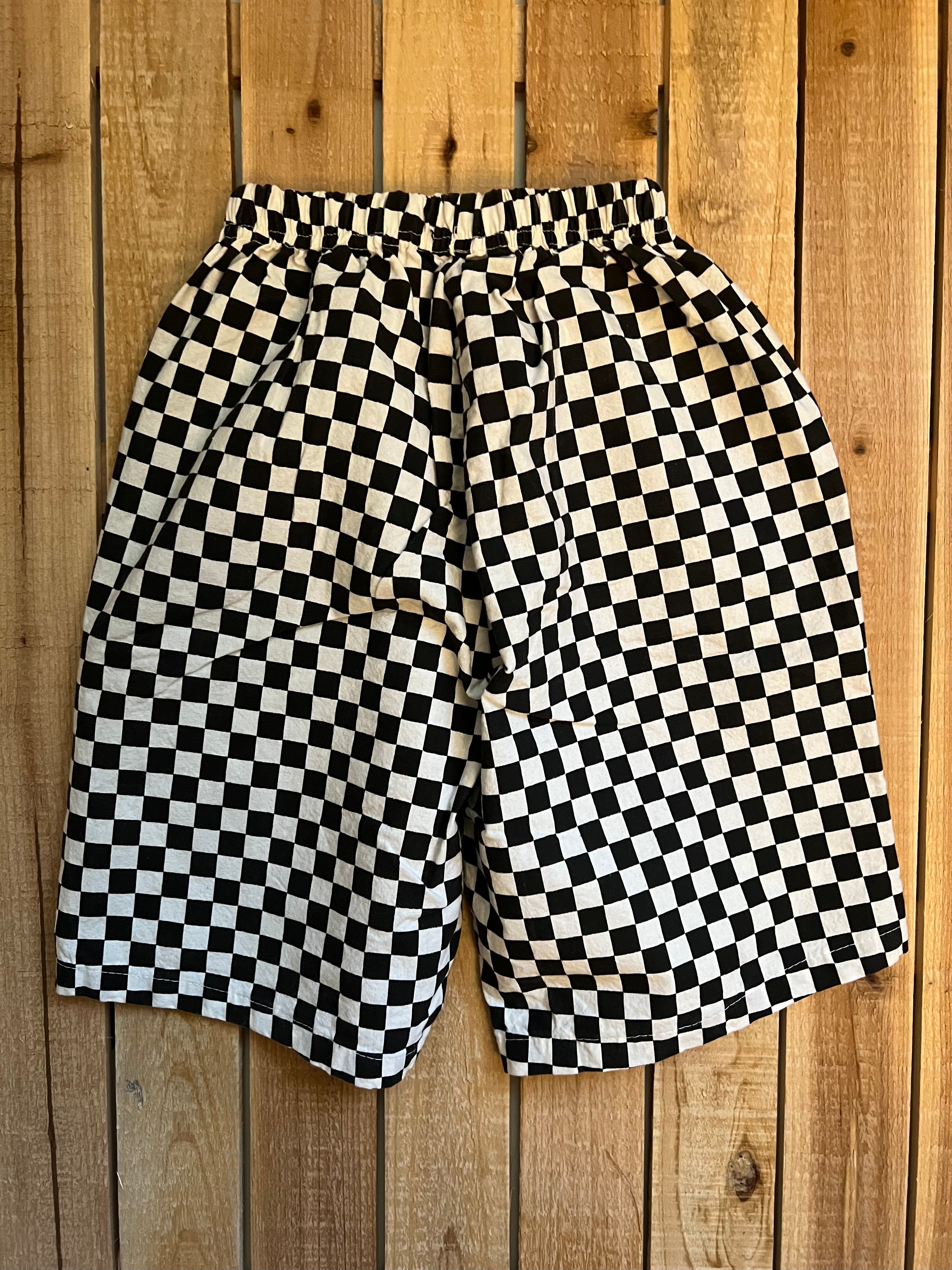 Checkered shorts shop black and white